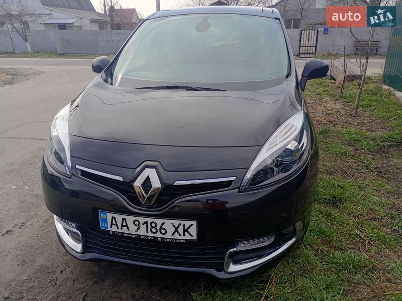 Renault Grand Scenic 2012