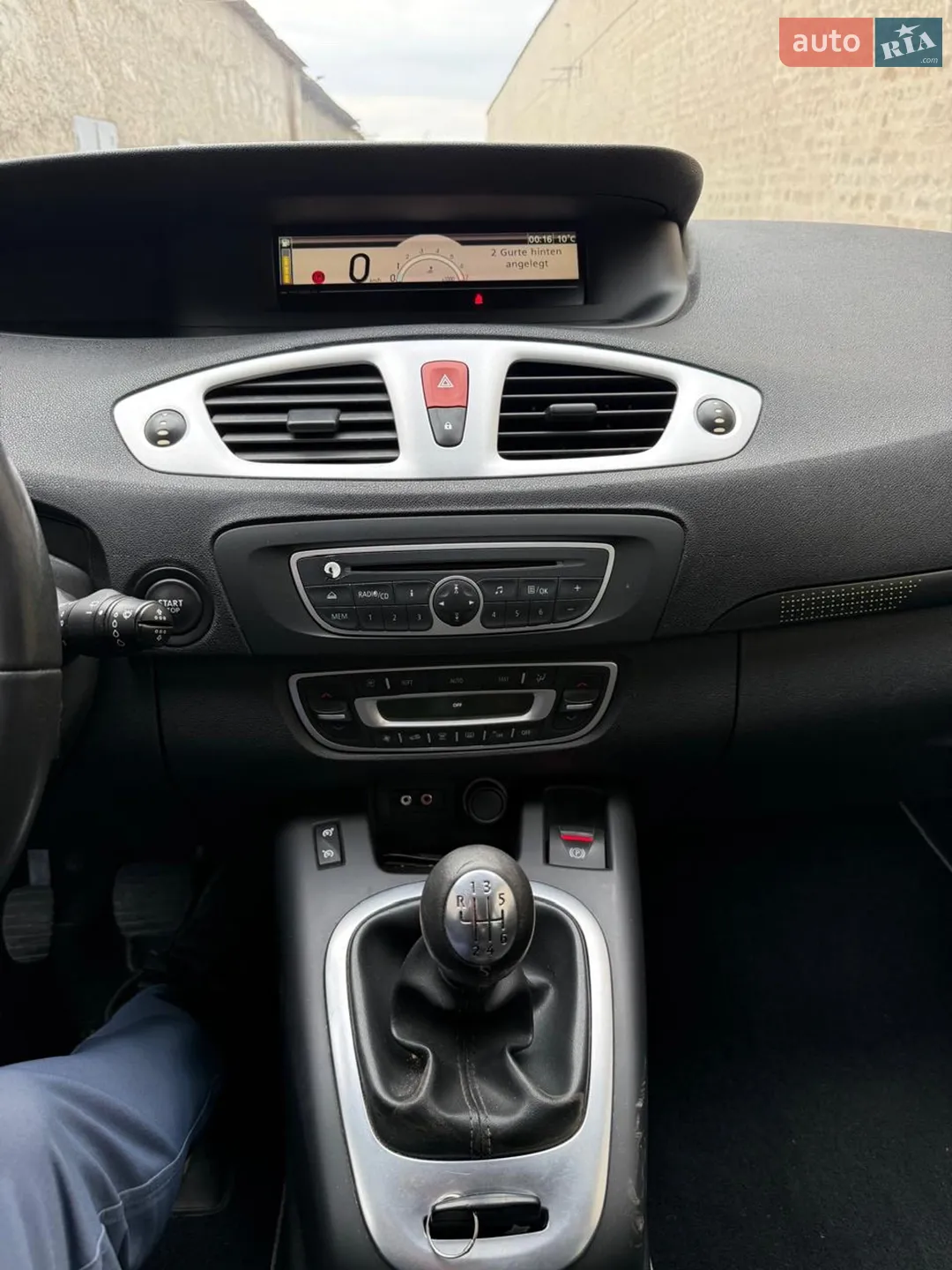 2010 Renault Scenic - мініатюра 15