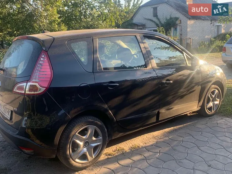 Renault Grand Scenic 2011