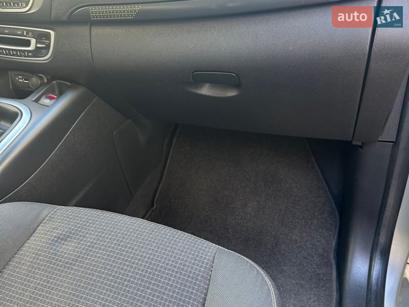 Минивэн Renault Grand Scenic 2010 в Харькове