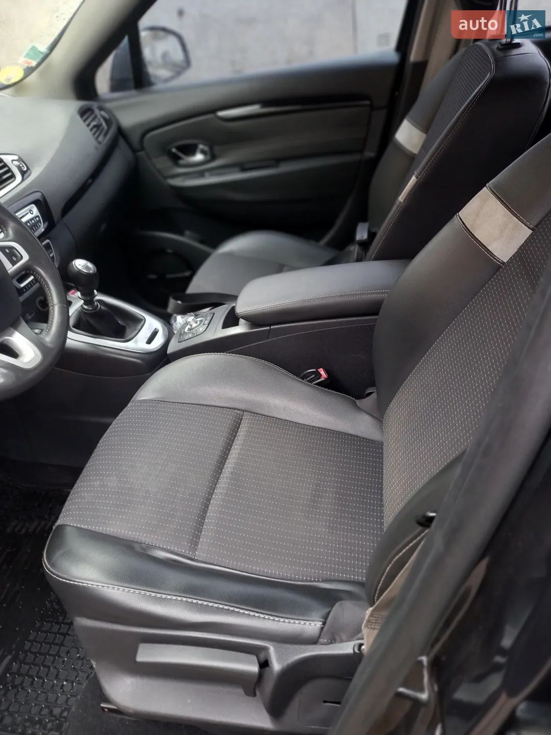 2011 Renault Scenic - мініатюра 12