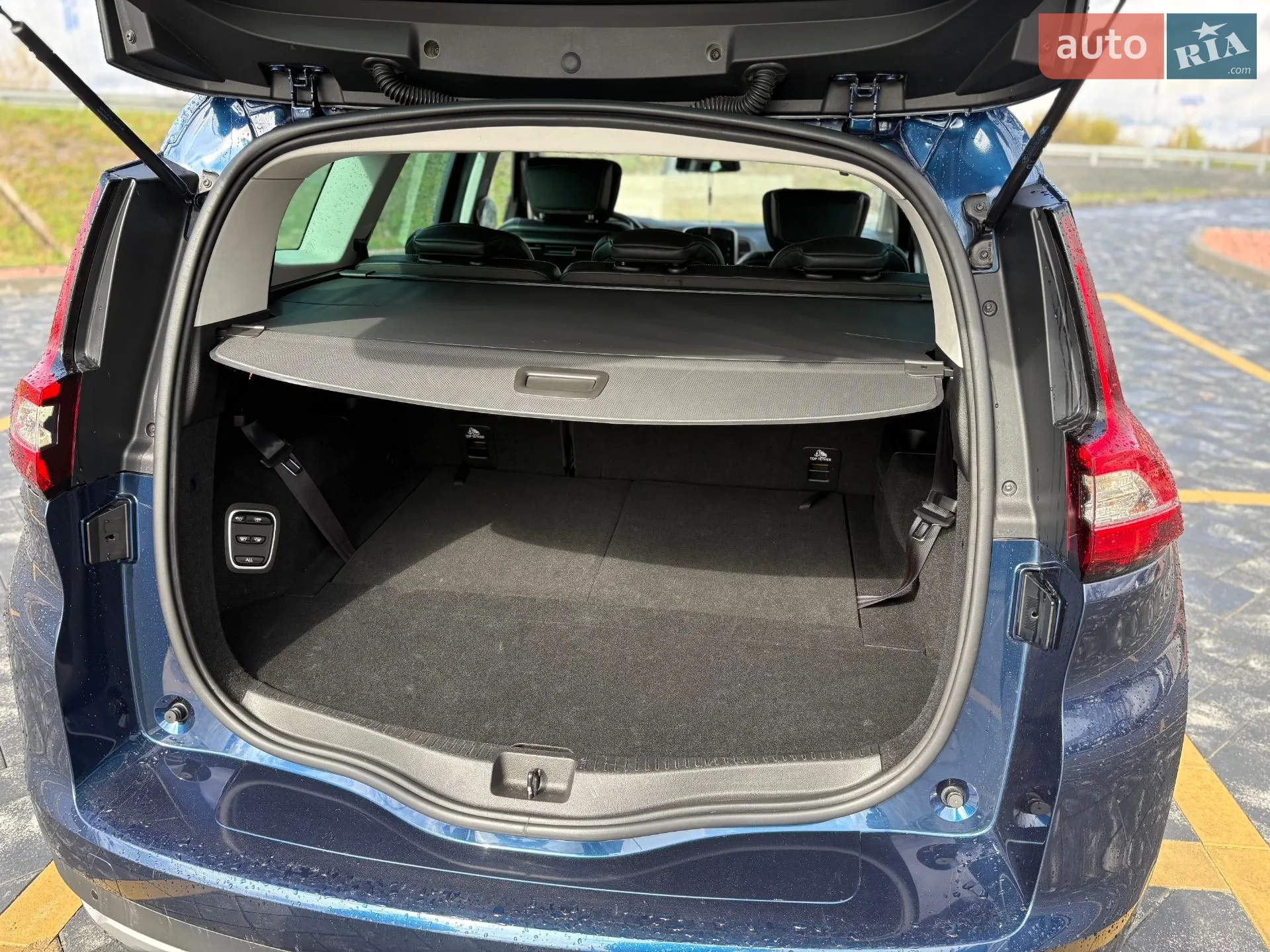2018 Renault Scenic - мініатюра 38
