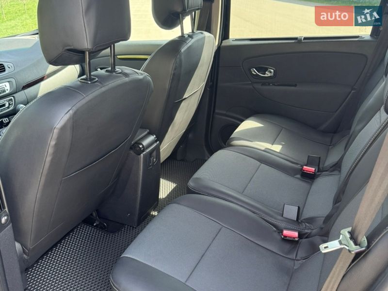 Минивэн Renault Grand Scenic 2013 в Ивано-Франковске