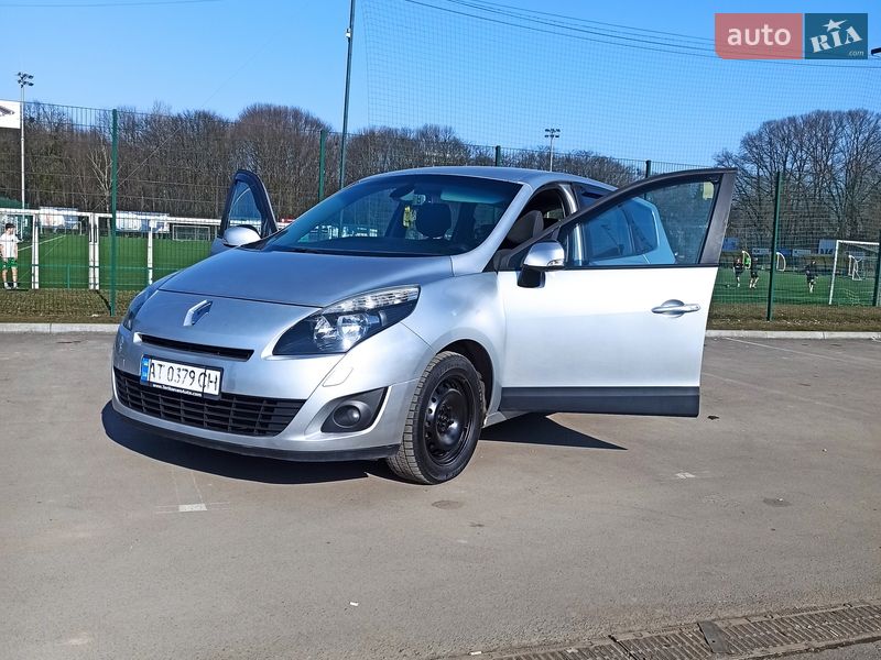 Минивэн Renault Grand Scenic 2010 в Ивано-Франковске