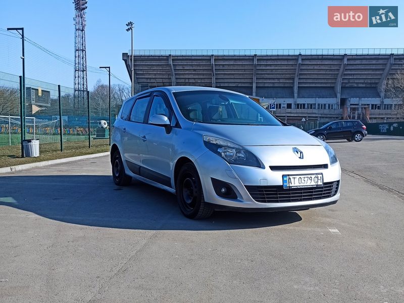Минивэн Renault Grand Scenic 2010 в Ивано-Франковске