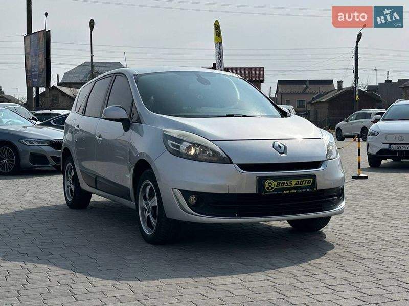 Renault Grand Scenic 2012