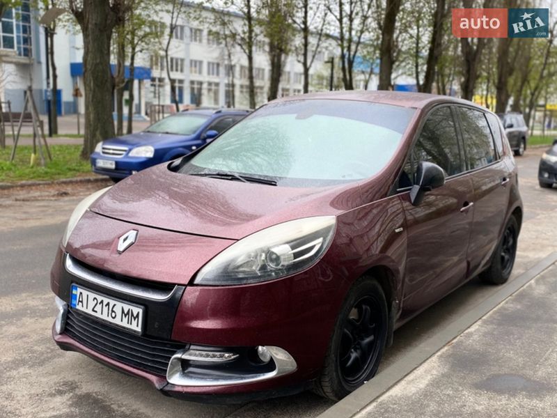 Renault Grand Scenic 2012