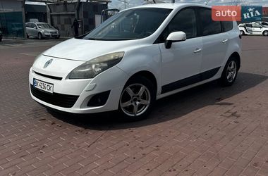 Минивэн Renault Grand Scenic 2010 в Сарнах