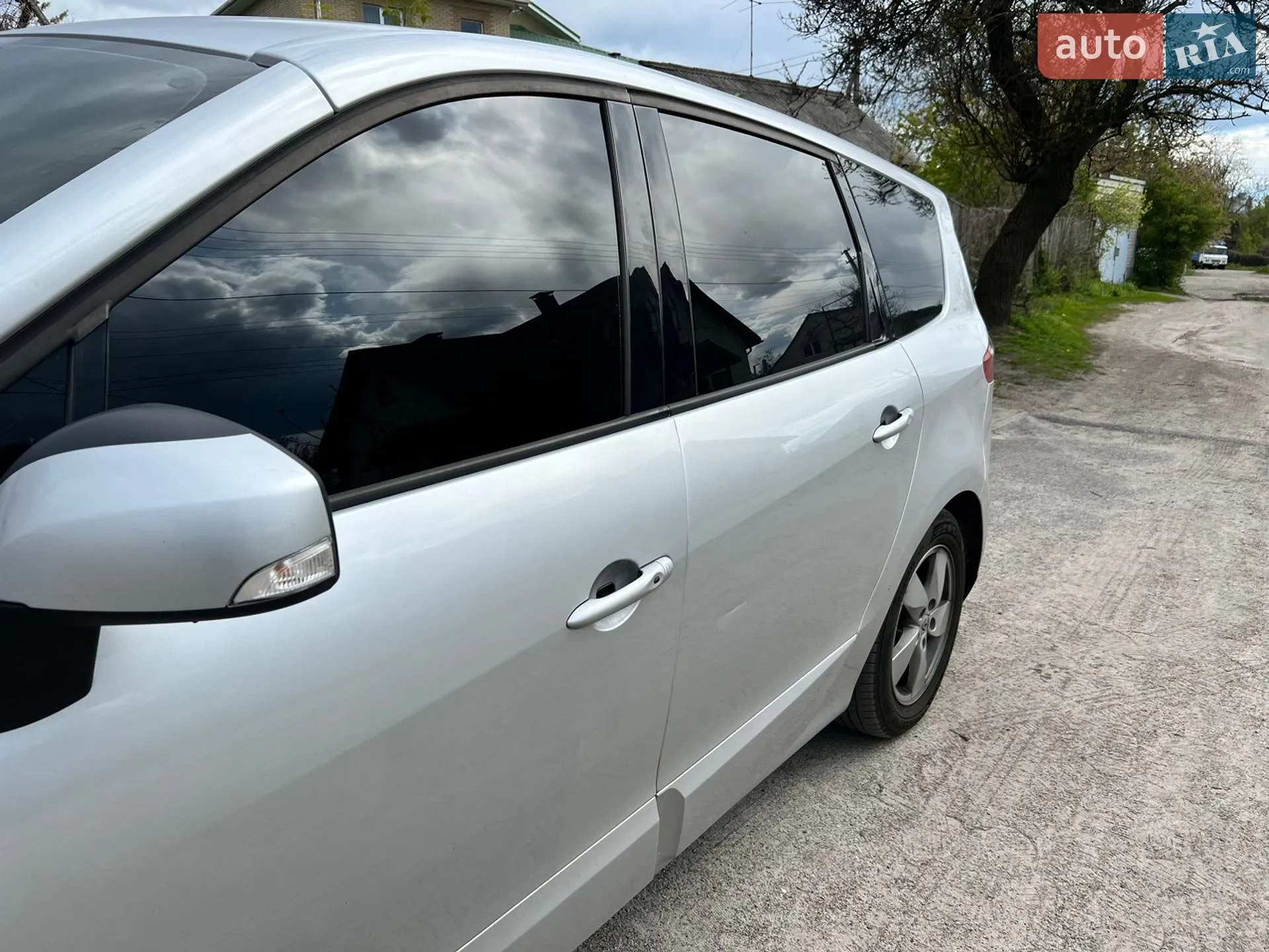 2010 Renault Scenic - мініатюра 3