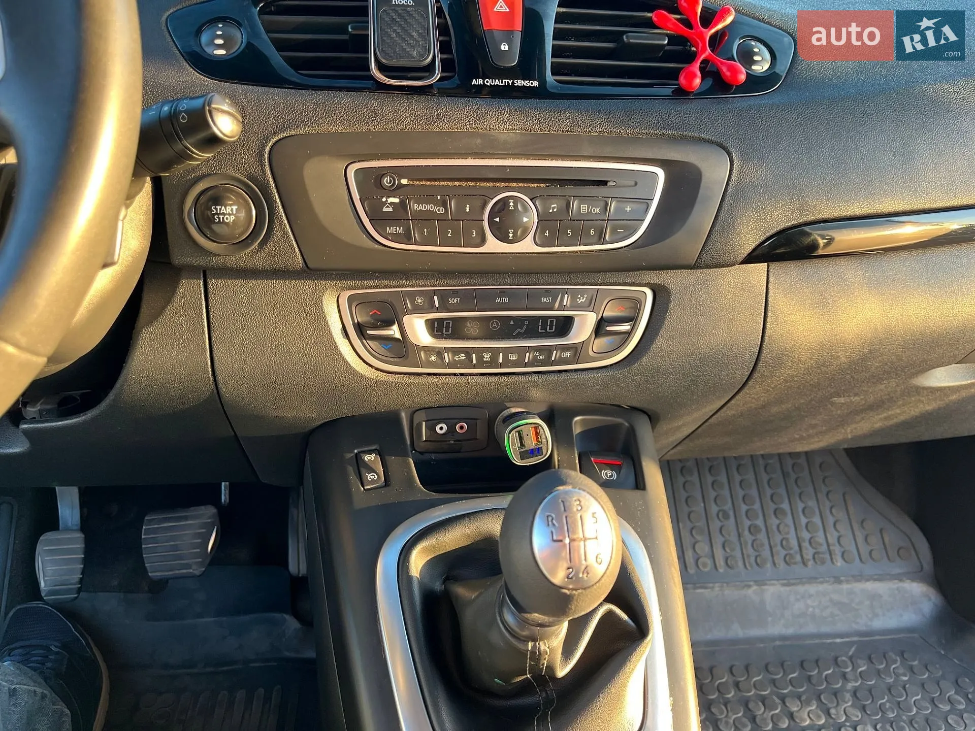 2011 Renault Scenic - мініатюра 39