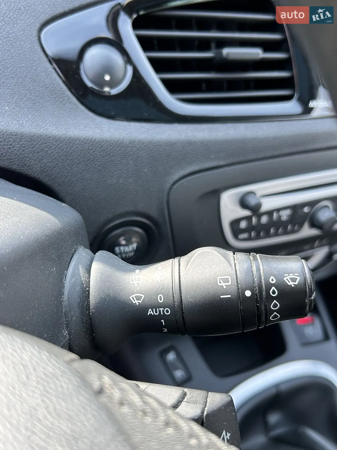 2011 Renault Scenic - мініатюра 25