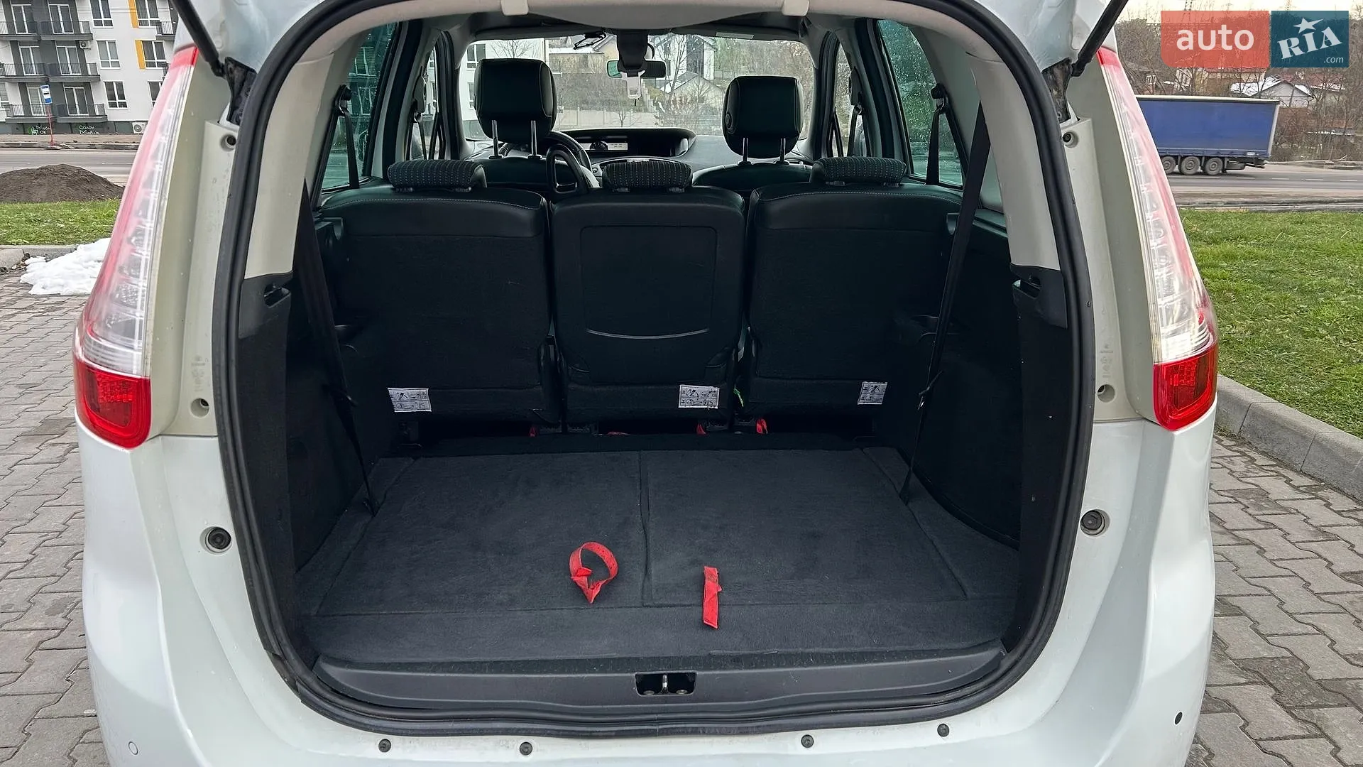 2011 Renault Scenic - мініатюра 9