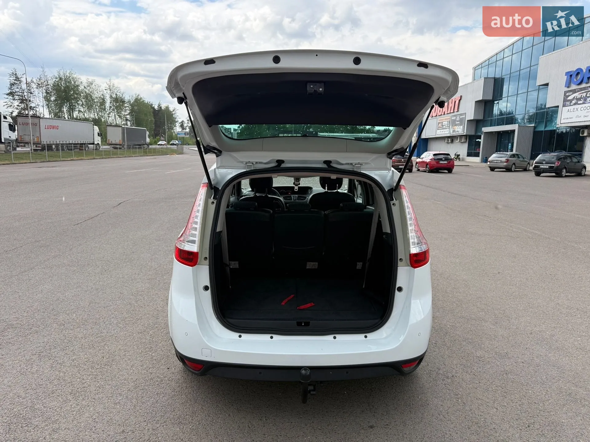 2012 Renault Scenic - мініатюра 16
