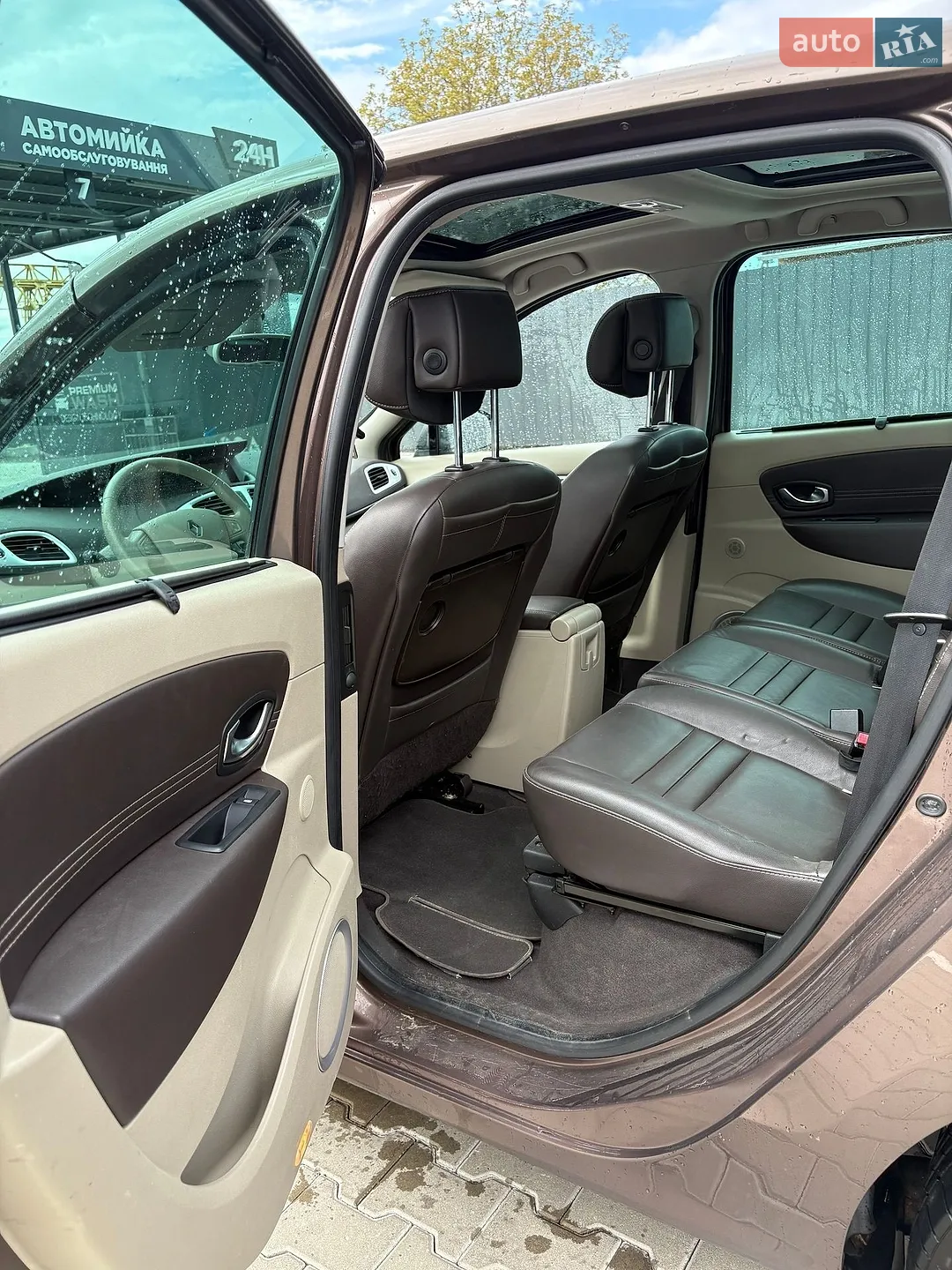 2010 Renault Scenic - мініатюра 19
