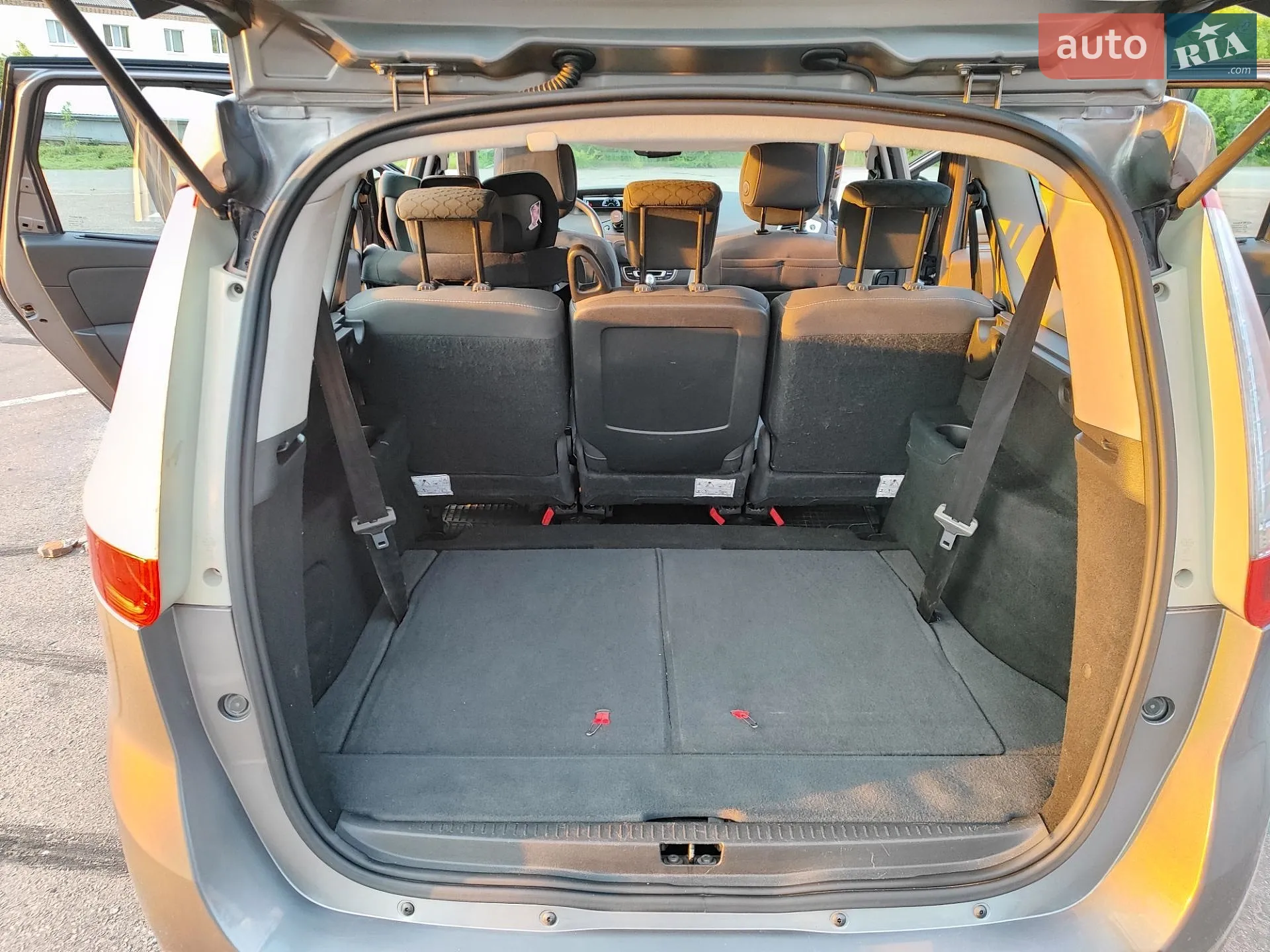 2010 Renault Scenic - мініатюра 15