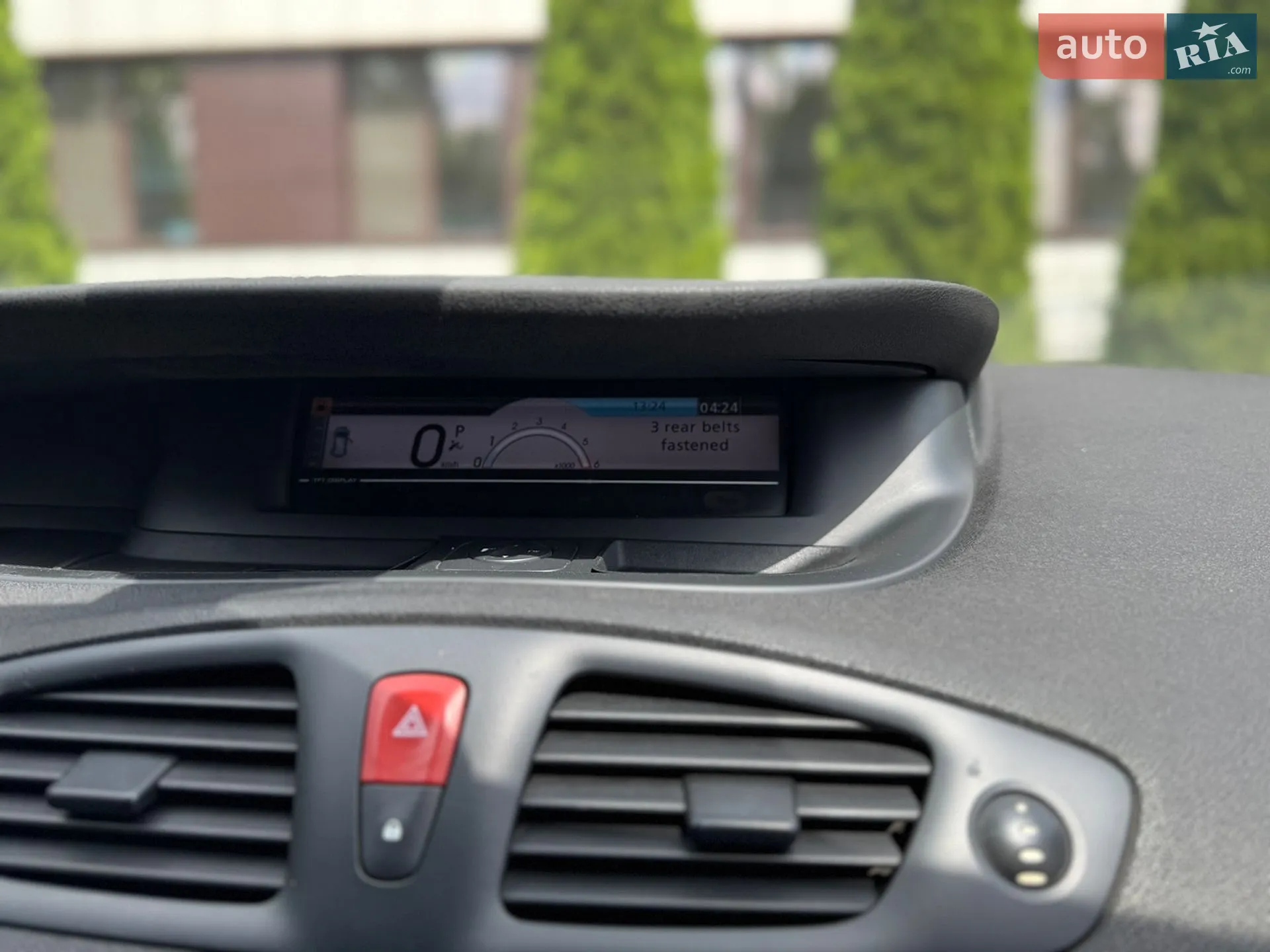 2010 Renault Scenic - мініатюра 17