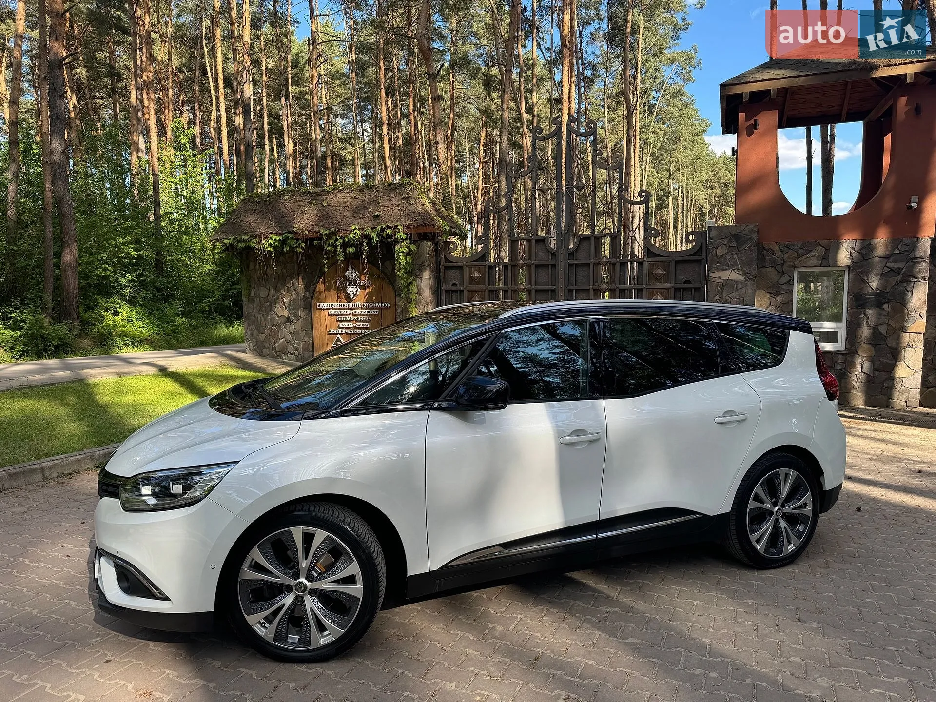 2017 Renault Scenic - мініатюра 3