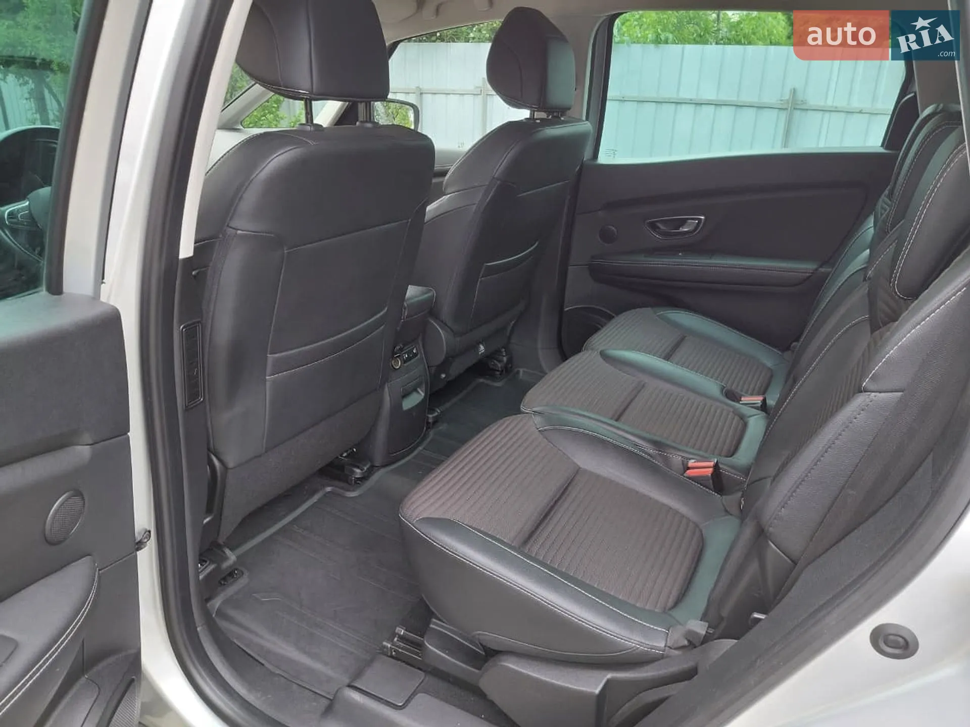 2019 Renault Scenic - мініатюра 15