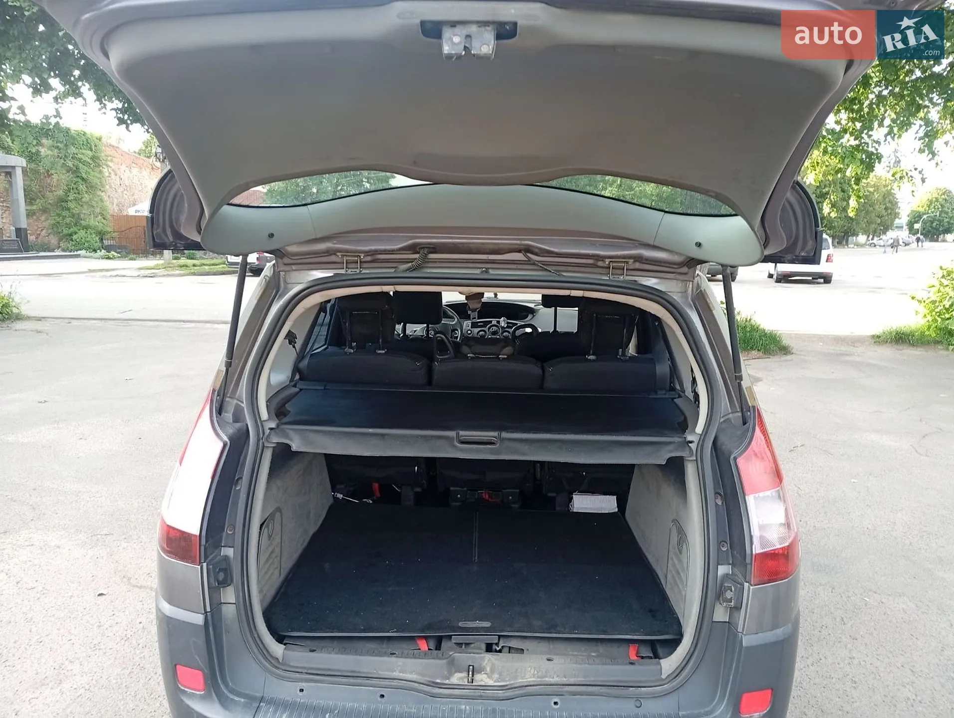 Renault Grand Scenic 2004 VIN VF1JM0CDH32298685 фото оголошення 10 з 18