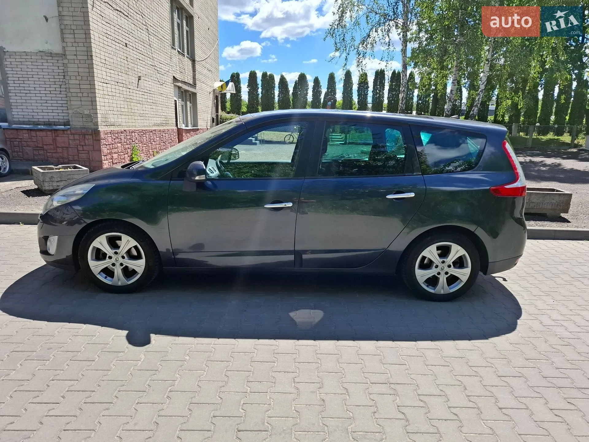 2010 Renault Scenic - мініатюра 8