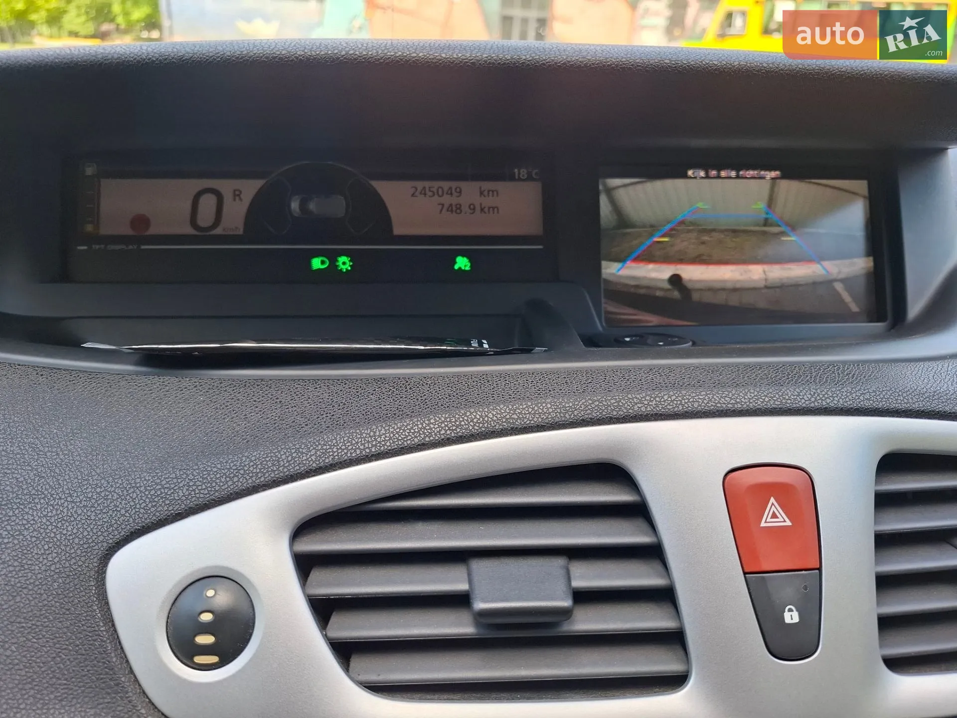 2010 Renault Scenic - мініатюра 36