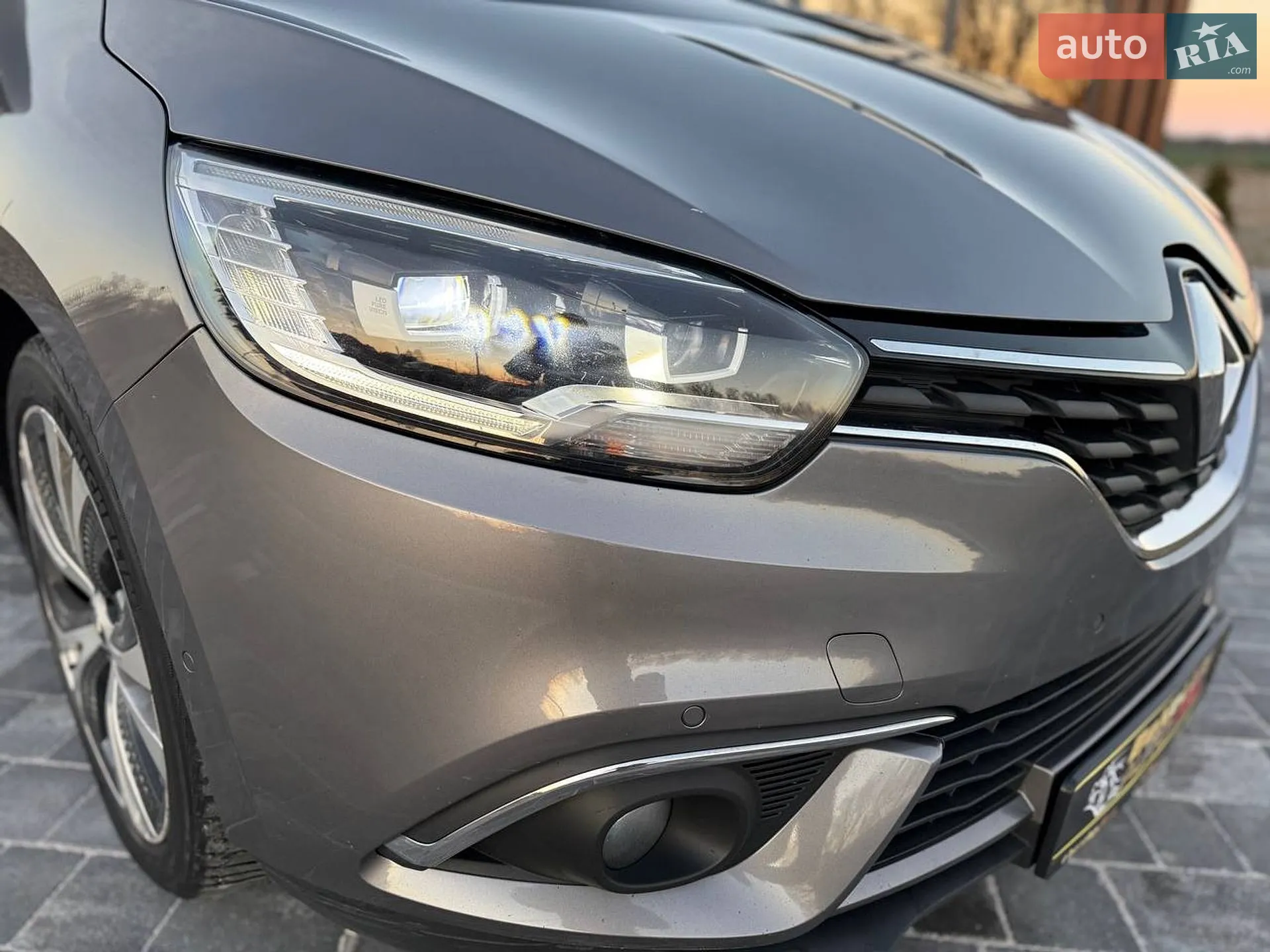 2018 Renault Scenic - мініатюра 10