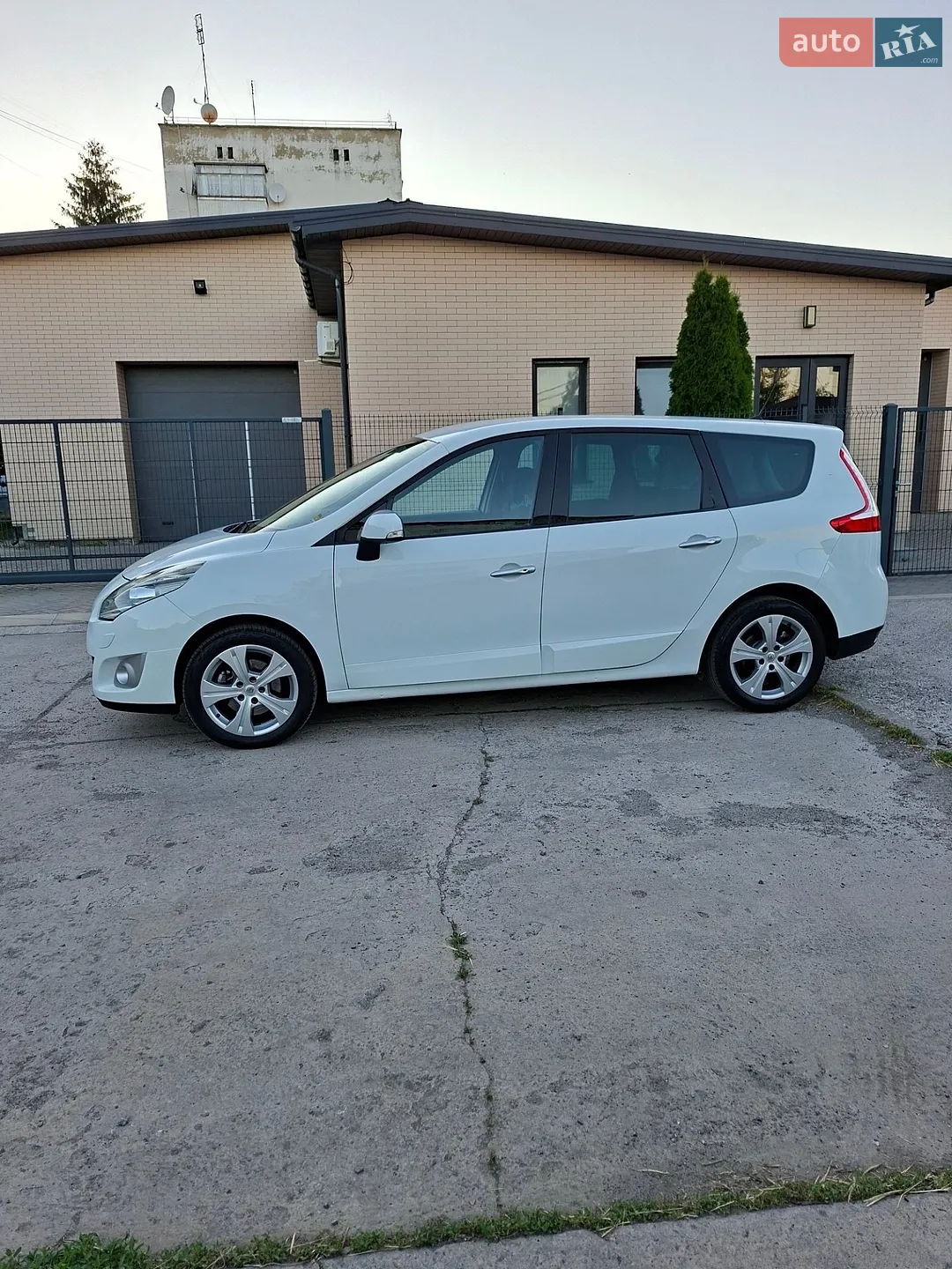 2011 Renault Scenic - мініатюра 17