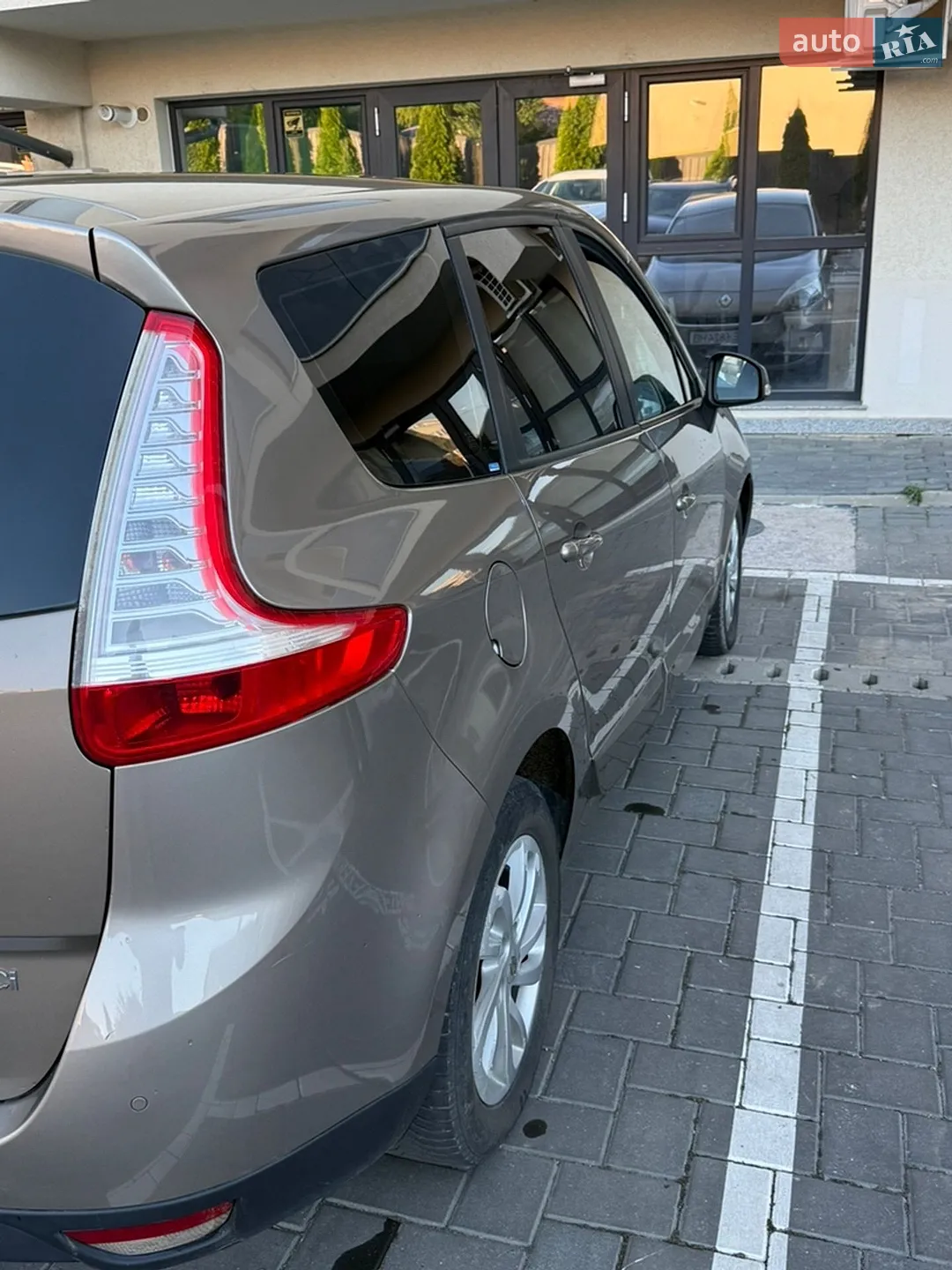 2012 Renault Scenic - мініатюра 2
