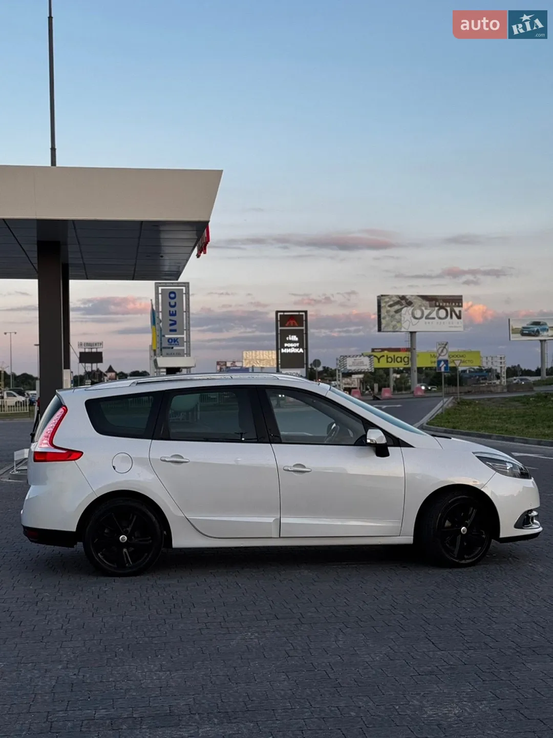 2014 Renault Scenic - мініатюра 16