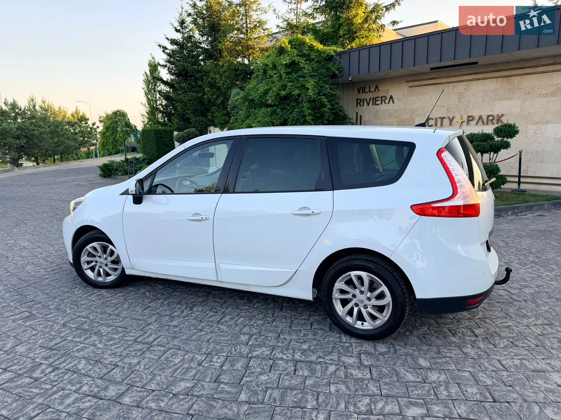 2013 Renault Scenic - фото 1