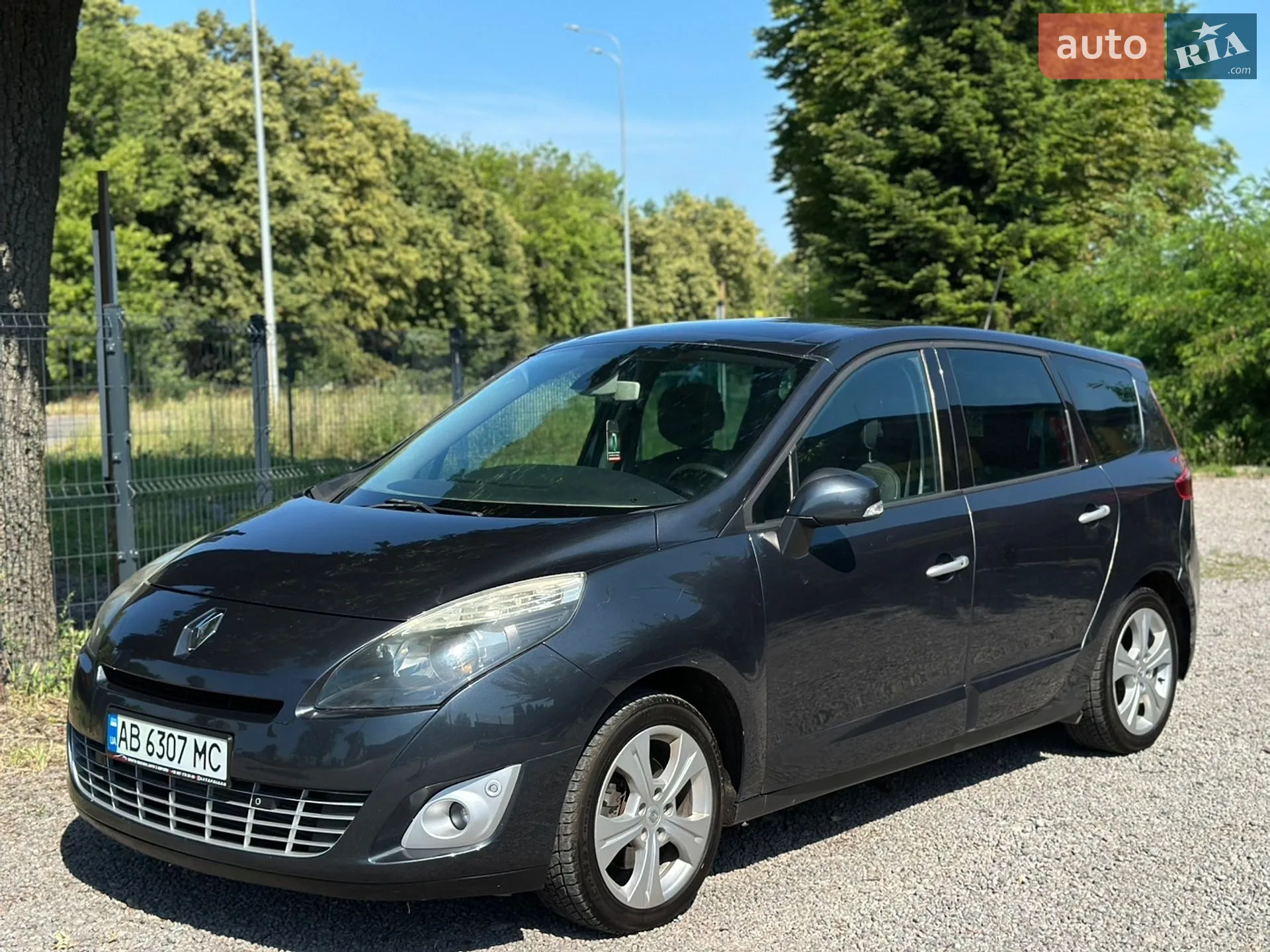 2010 Renault Scenic - мініатюра 9