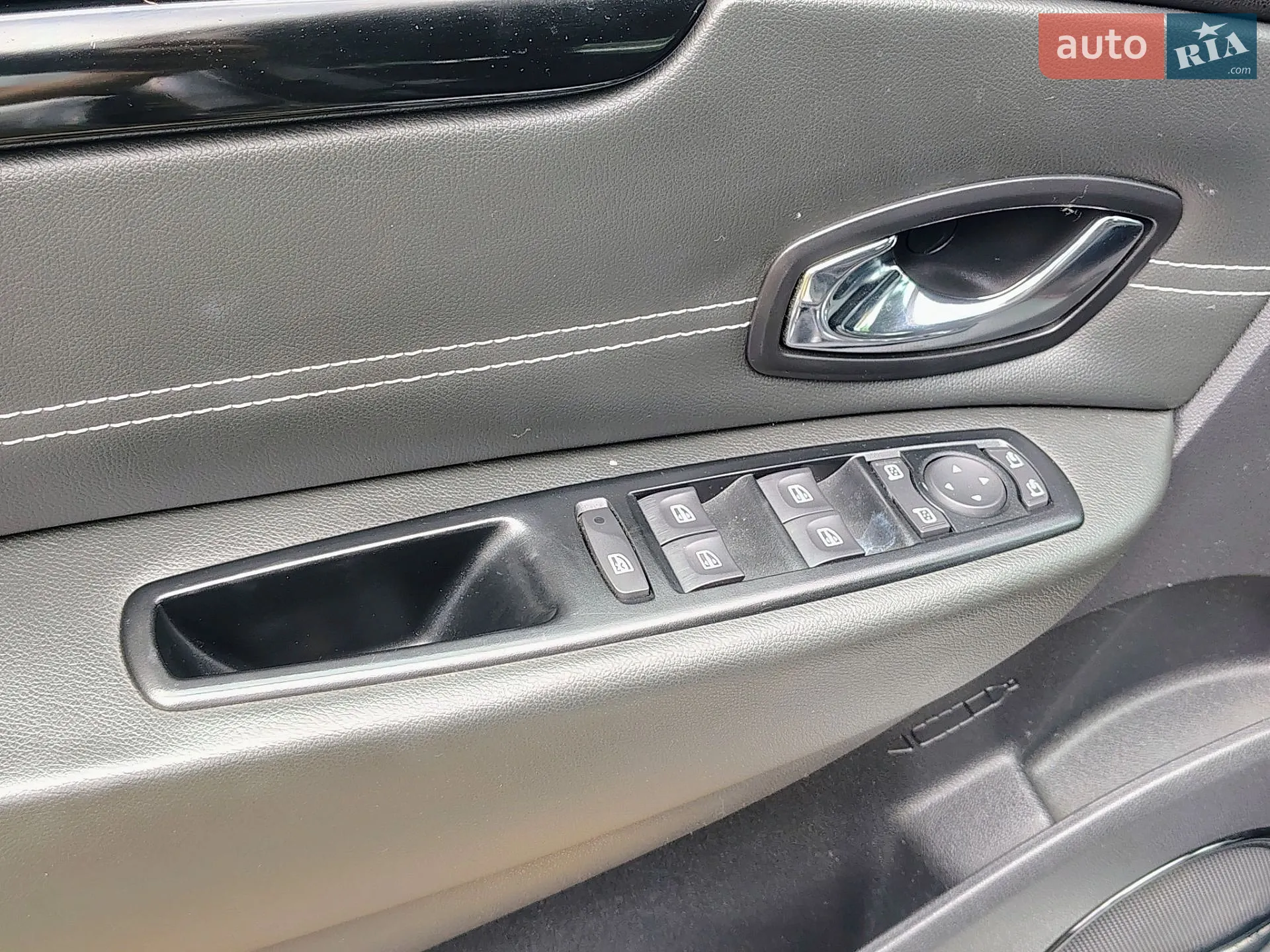 2012 Renault Scenic - мініатюра 20