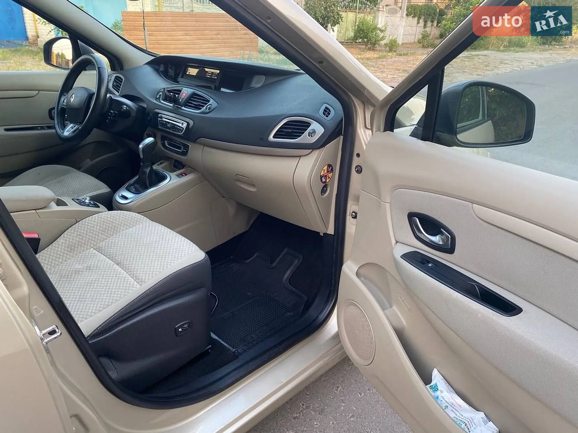 Renault Grand Scenic 2011 VIN VF1JZ09BE44876710 фото оголошення 8 з 14
