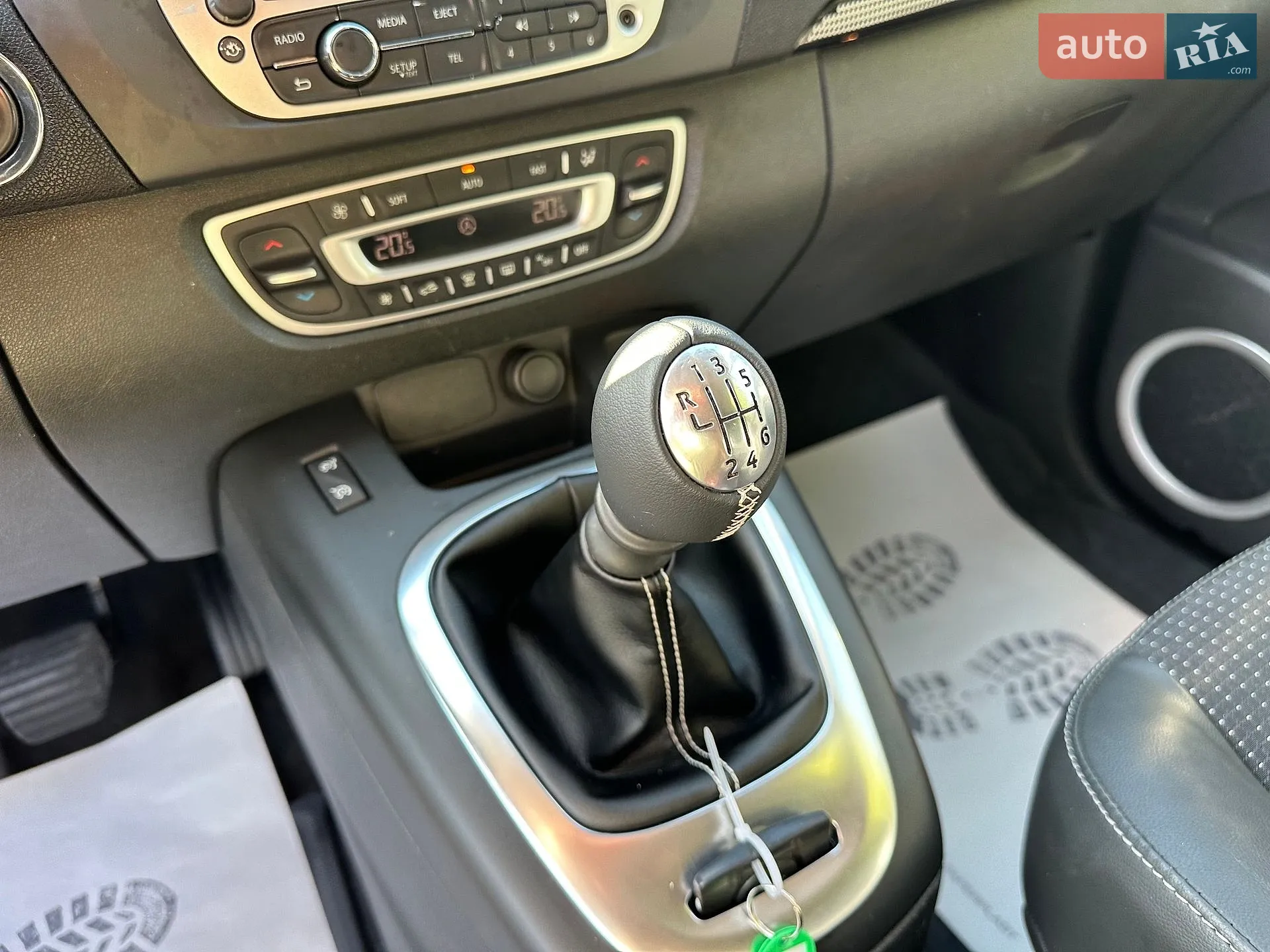 2013 Renault Scenic - мініатюра 29