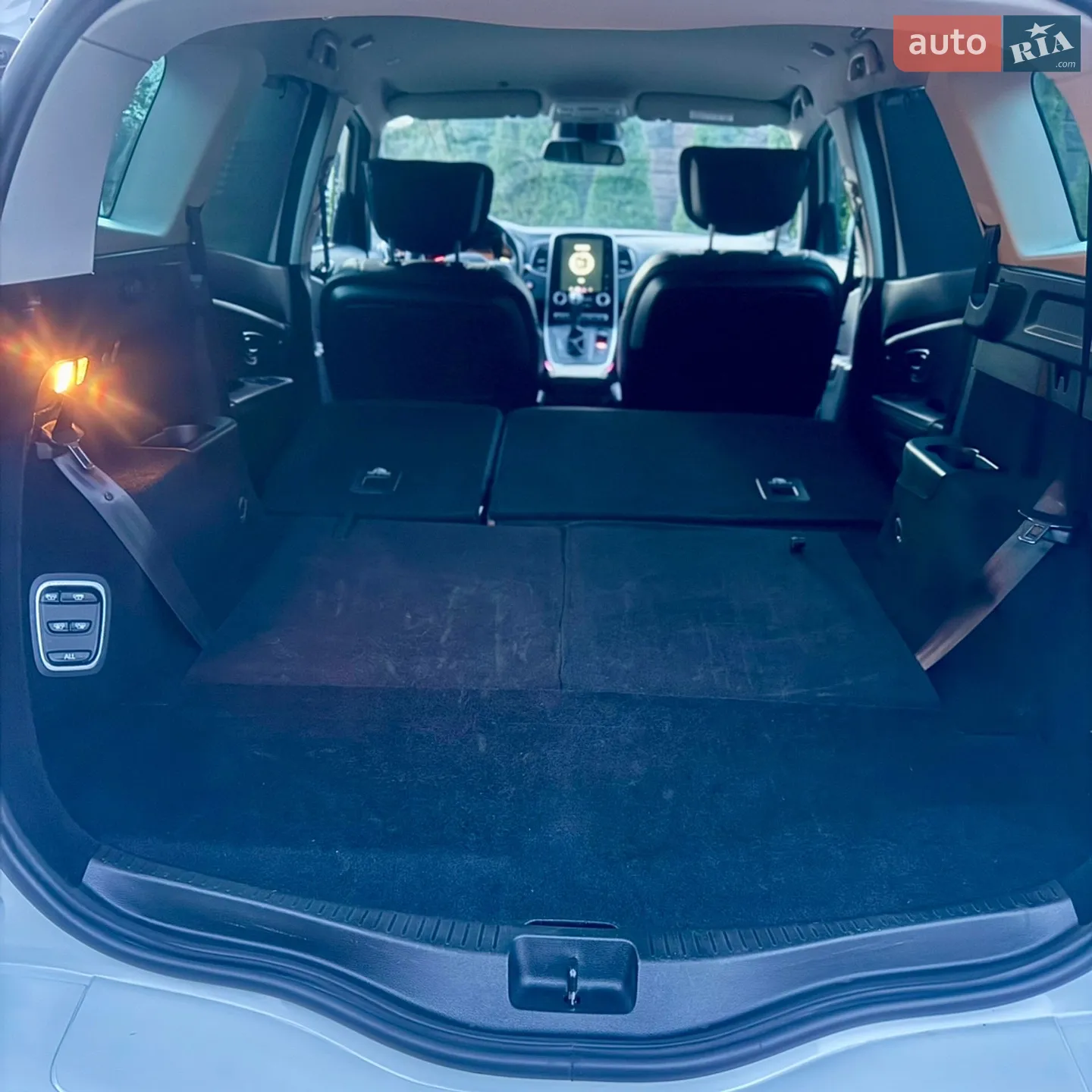 2017 Renault Scenic - мініатюра 110