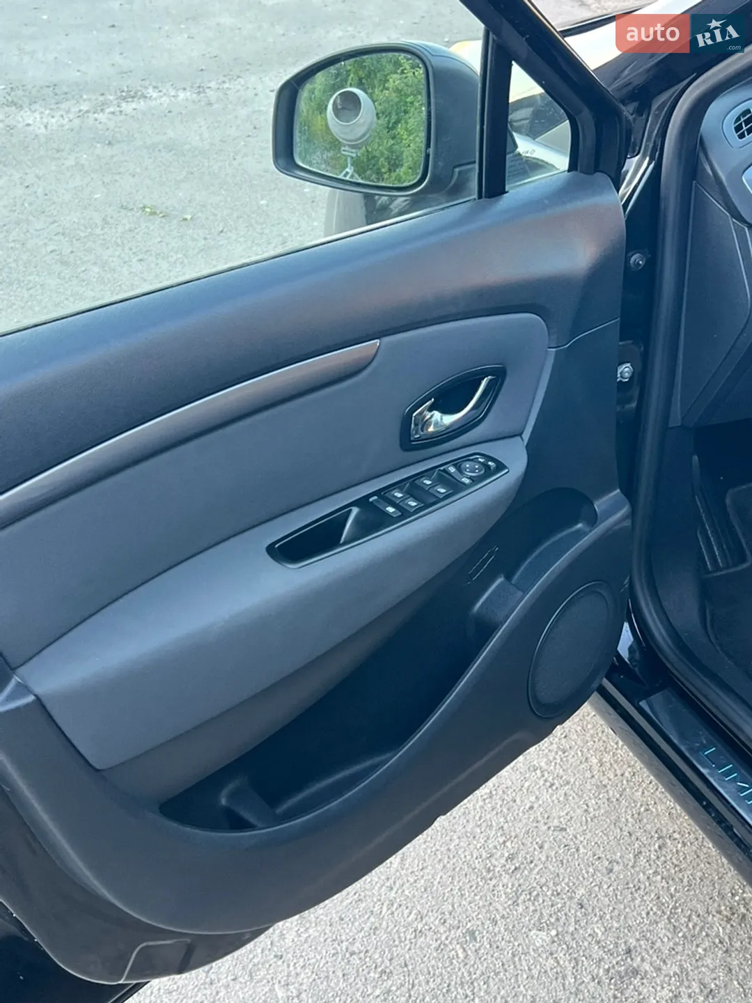2015 Renault Scenic - мініатюра 17
