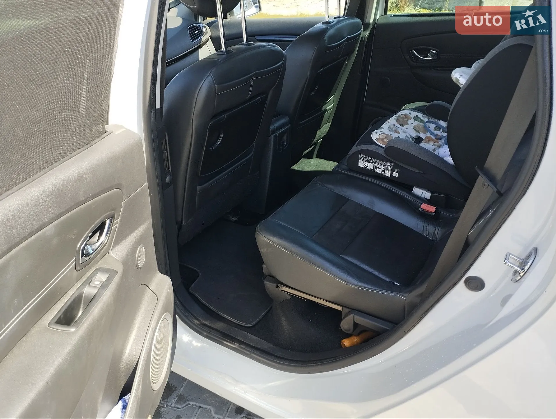 2012 Renault Scenic - мініатюра 16
