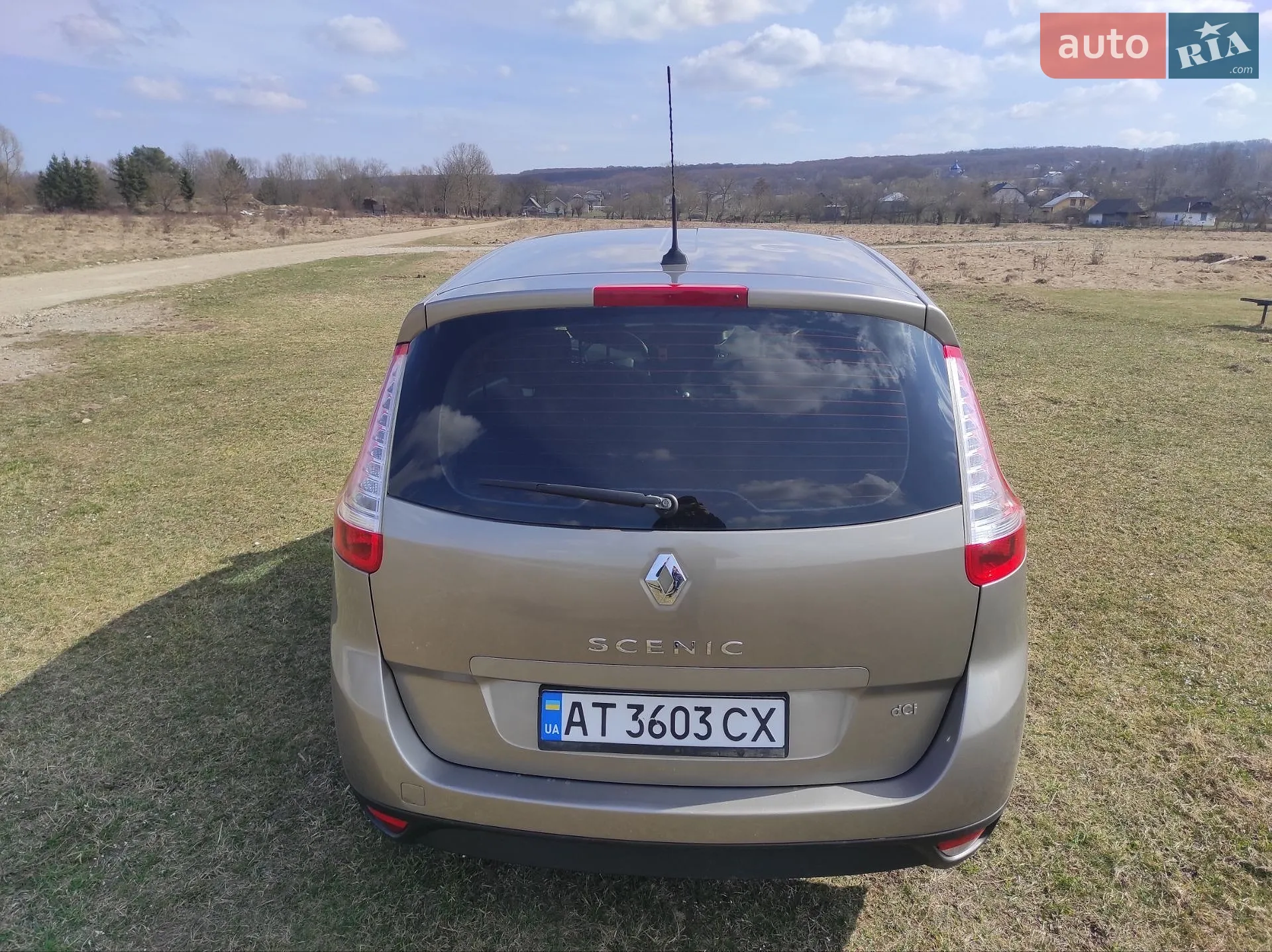 2011 Renault Scenic - мініатюра 2