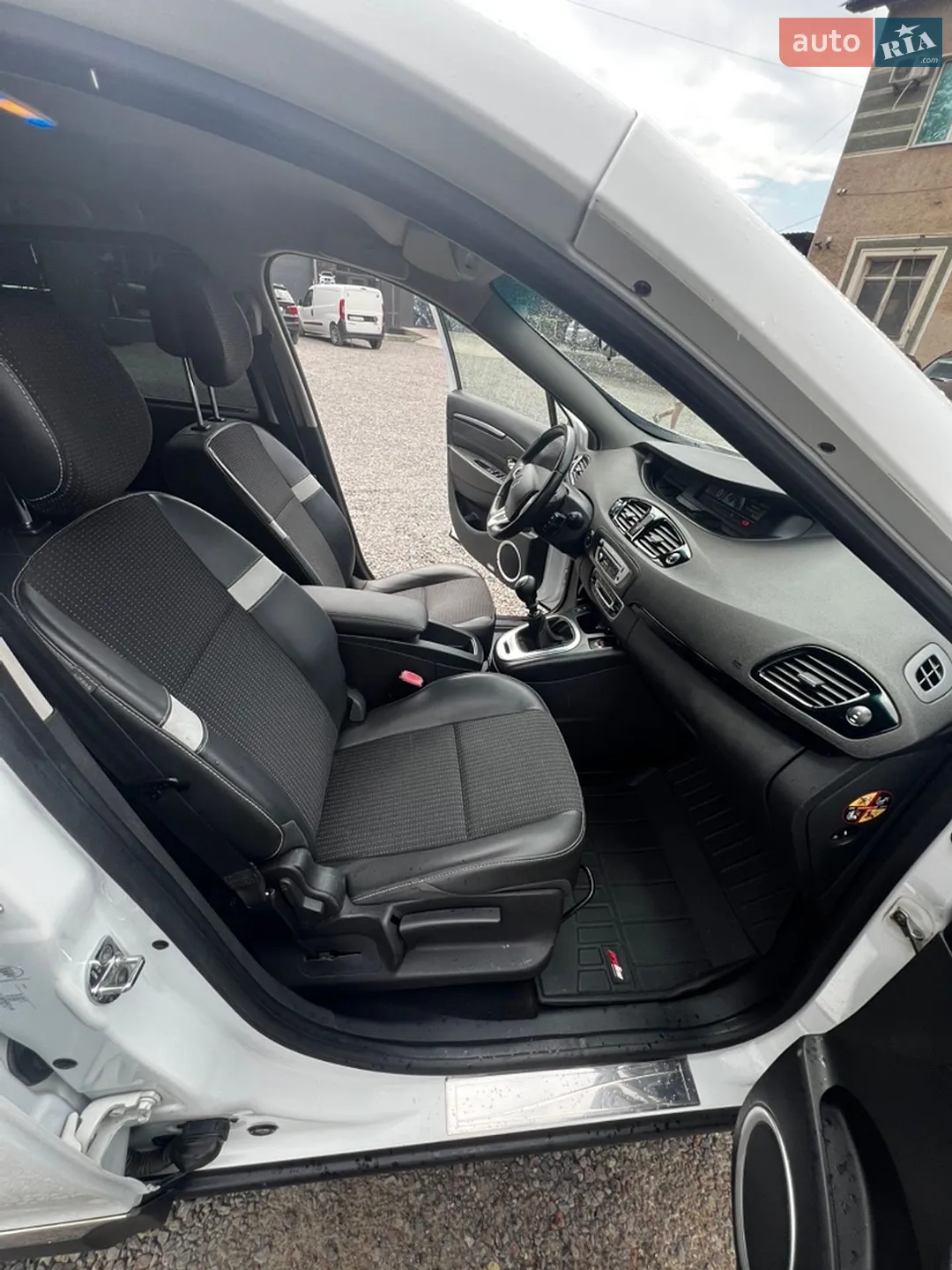 2012 Renault Scenic - мініатюра 18