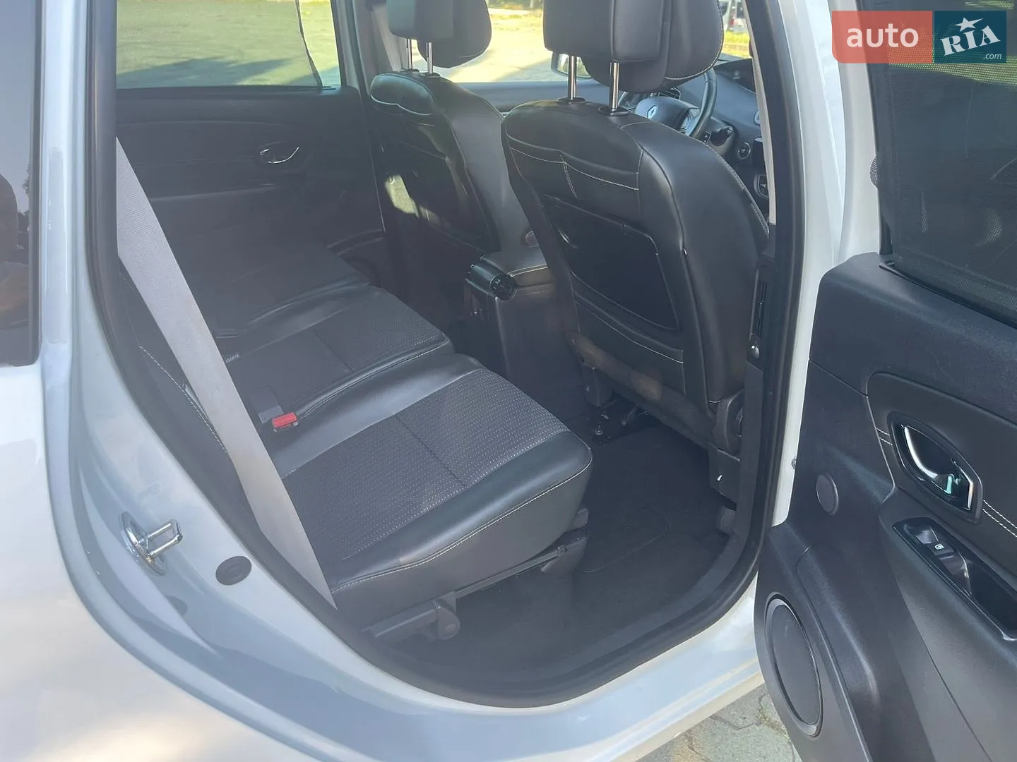 2014 Renault Scenic - мініатюра 32