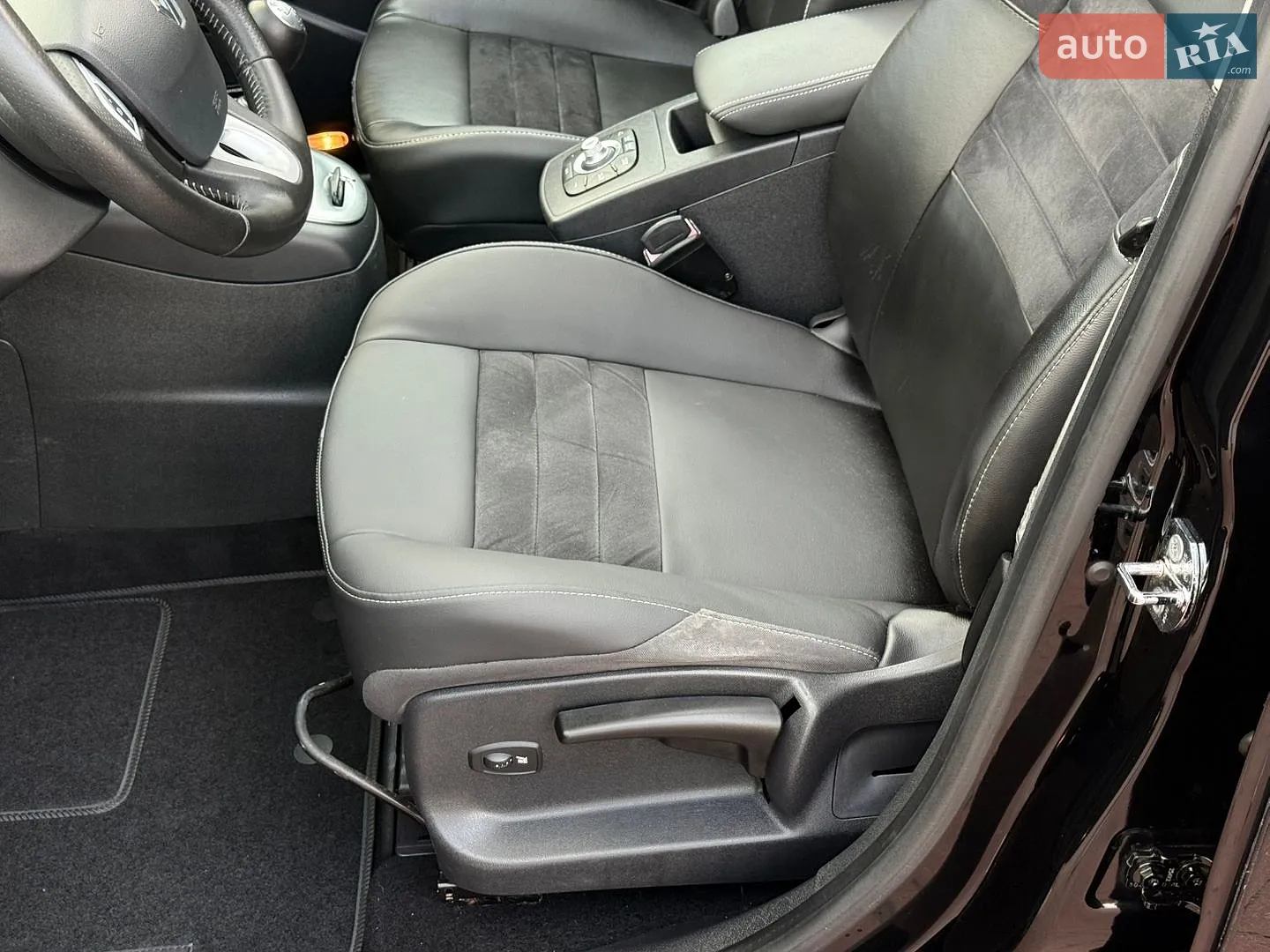2012 Renault Scenic - мініатюра 46