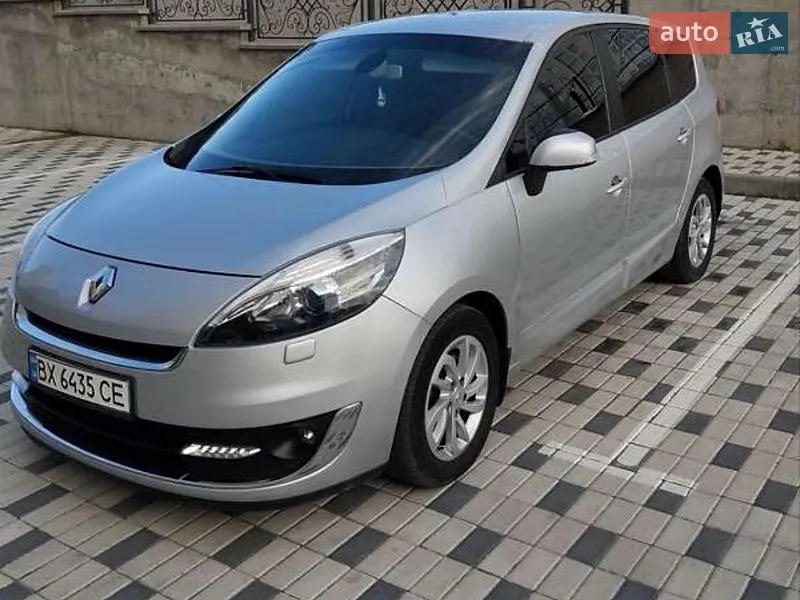 Renault Grand Scenic 2012