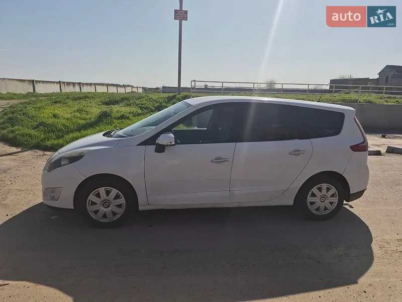 Renault Grand Scenic 2010