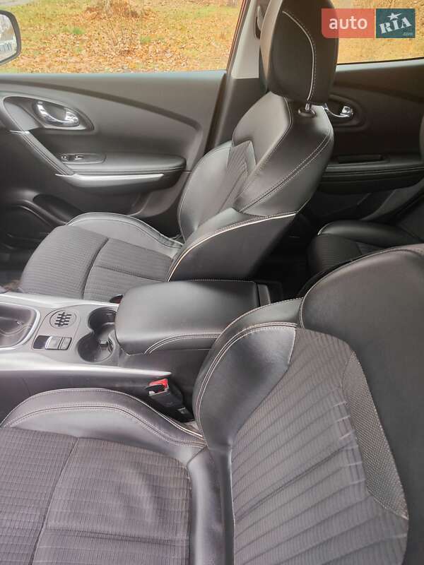 Позашляховик / Кросовер Renault Kadjar 2015 в Олександрії