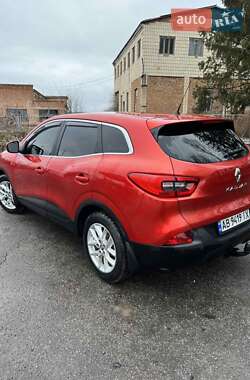 Внедорожник / Кроссовер Renault Kadjar 2015 в 