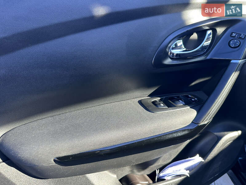 Внедорожник / Кроссовер Renault Kadjar 2017 в Луцке