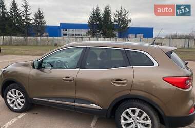 Внедорожник / Кроссовер Renault Kadjar 2015 в 