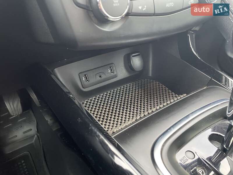 Внедорожник / Кроссовер Renault Kadjar 2016 в Черкассах