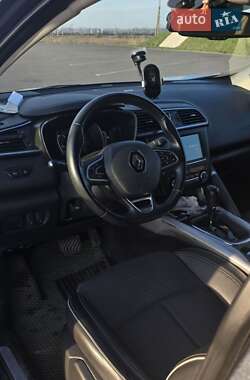 Внедорожник / Кроссовер Renault Kadjar 2015 в 