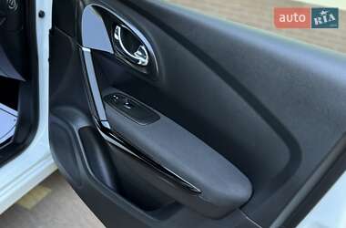 Позашляховик / Кросовер Renault Kadjar 2018 в 